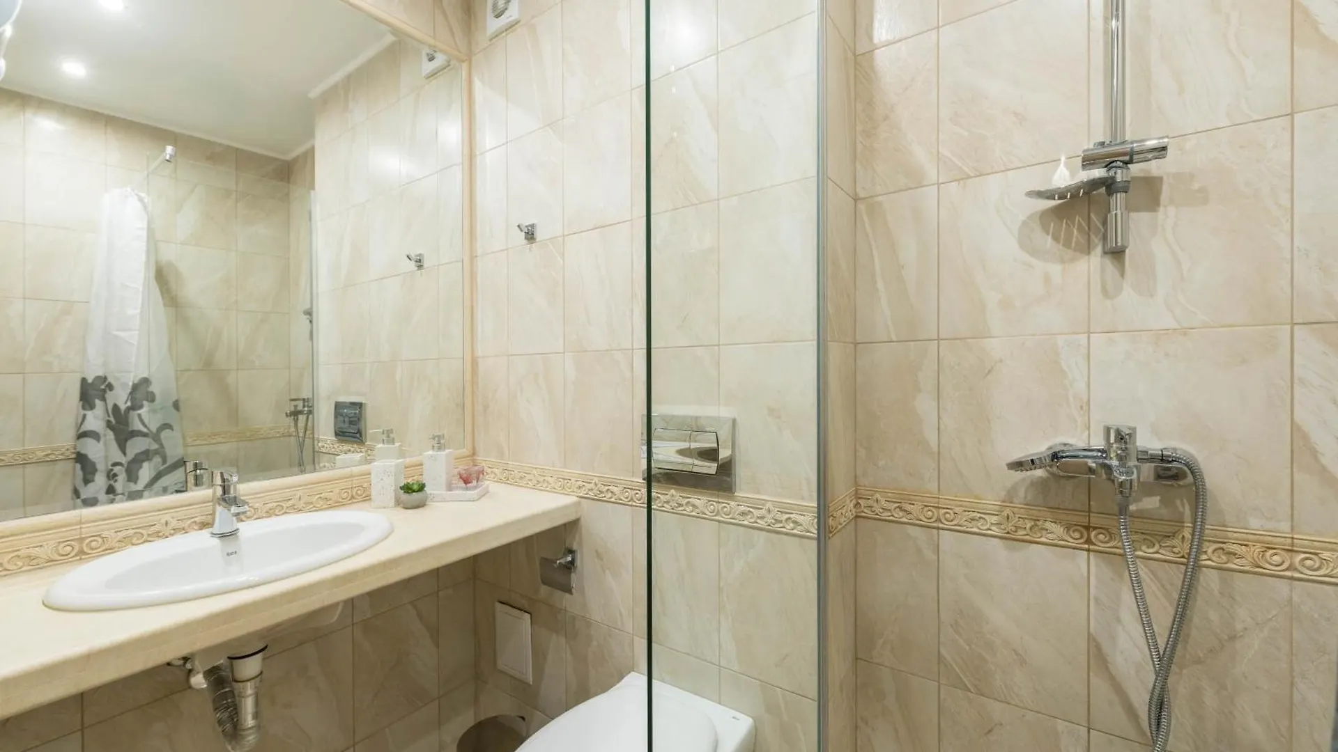 Blue Horizon Suite Varna 0*,