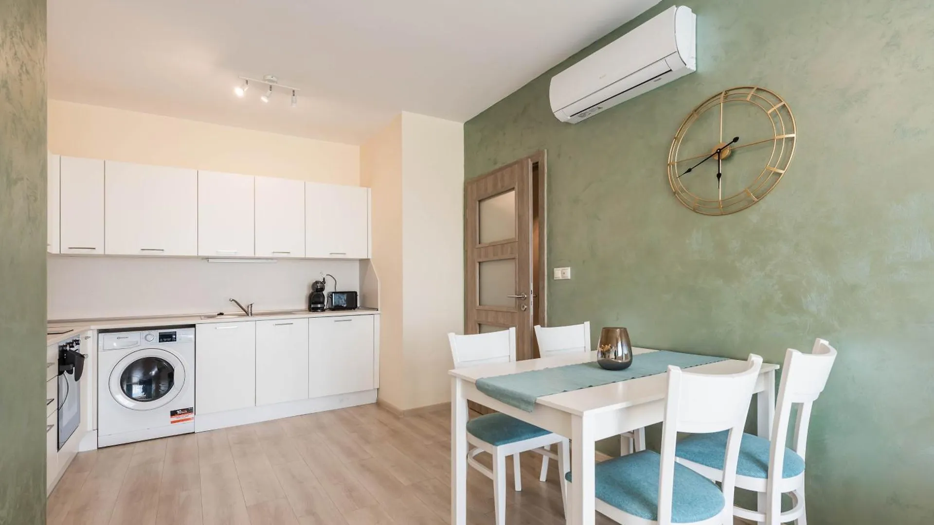 Blue Horizon Suite Varna 0*,  Bulgaria